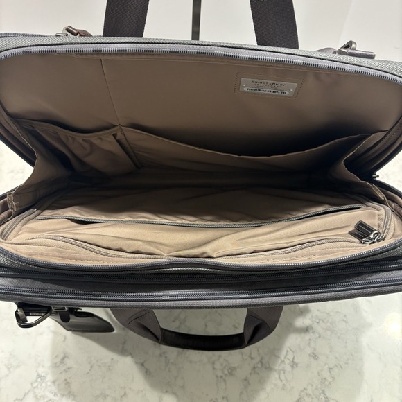 Briggs & Riley Large Expandable Briefcase Work Model KB437X-10 In Gray - Picture 13 of 14